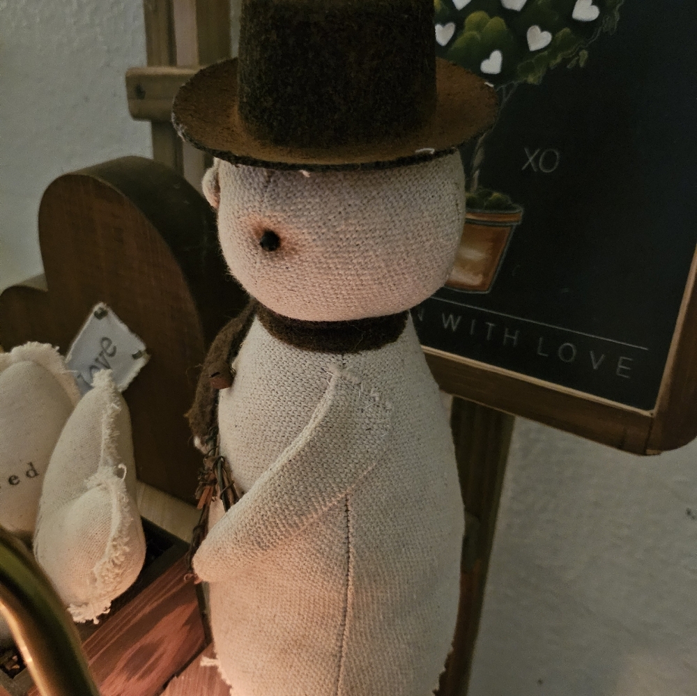 Valentines primitive snowman - Picture 4 of 5